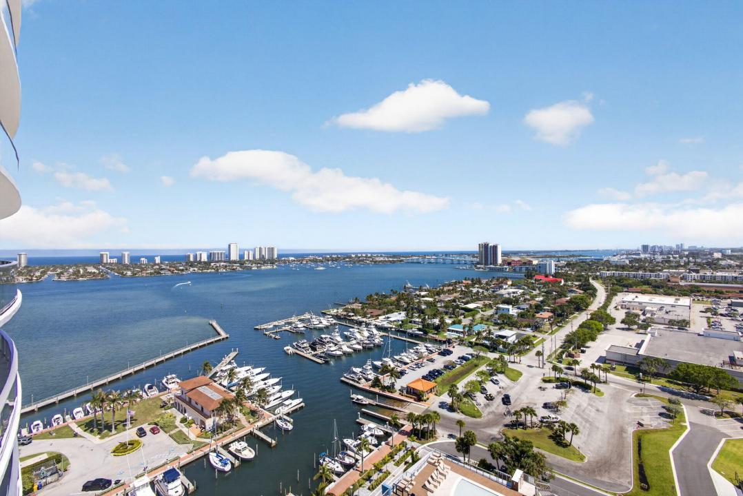 220 Lake Shore Drive 1907, West Palm Beach, Floride 33403, États-Unis