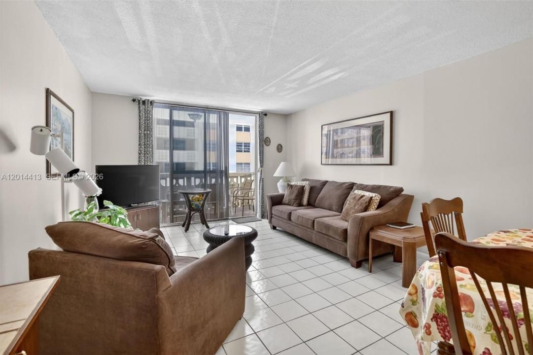 1817 S Ocean Dr 225, Hallandale Beach, Flórida 33009, Estados Unidos