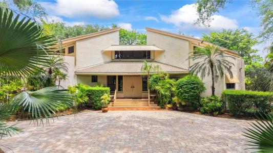 8875 SW 110th St, Miami, Florida 33176, USA