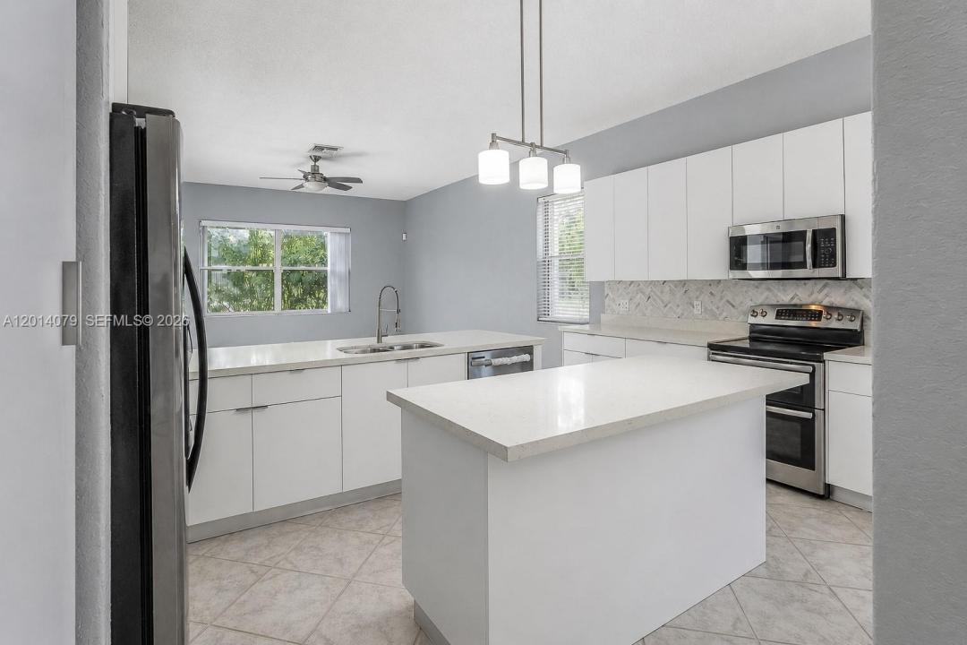 1101 NW 180th Ave, Pembroke Pines, Floride 33029, États-Unis