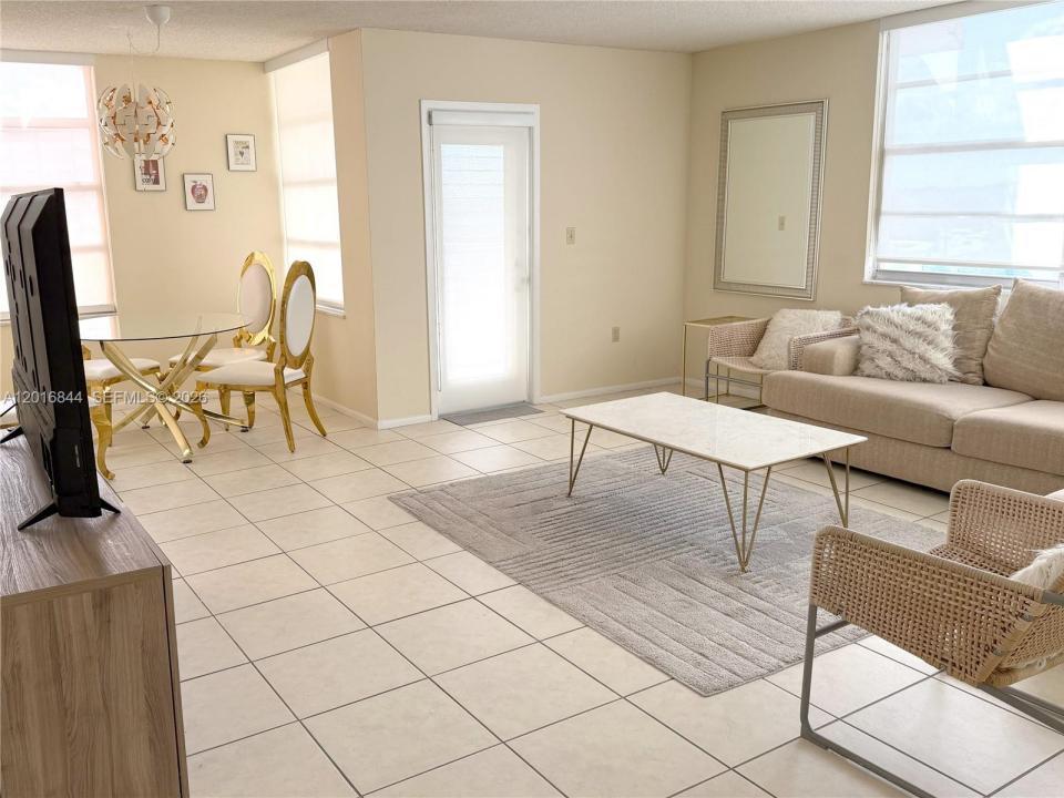 1301 NE Miami Gardens Dr 626W, Miami, فلوريدا 33179, الولايات المتحدة