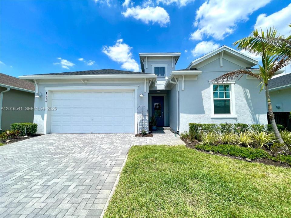 1217 SE Crosswood Way, Port St. Lucie, فلوريدا 34984, الولايات المتحدة