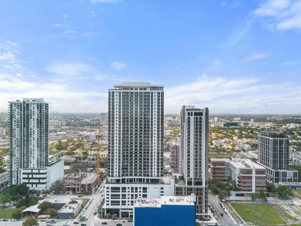 1600 NE 1st Ave 3614, Miami, Florida 33132, USA