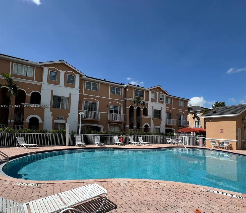 7080 NW 177th St 203-13, Hialeah, Florida 33015, USA