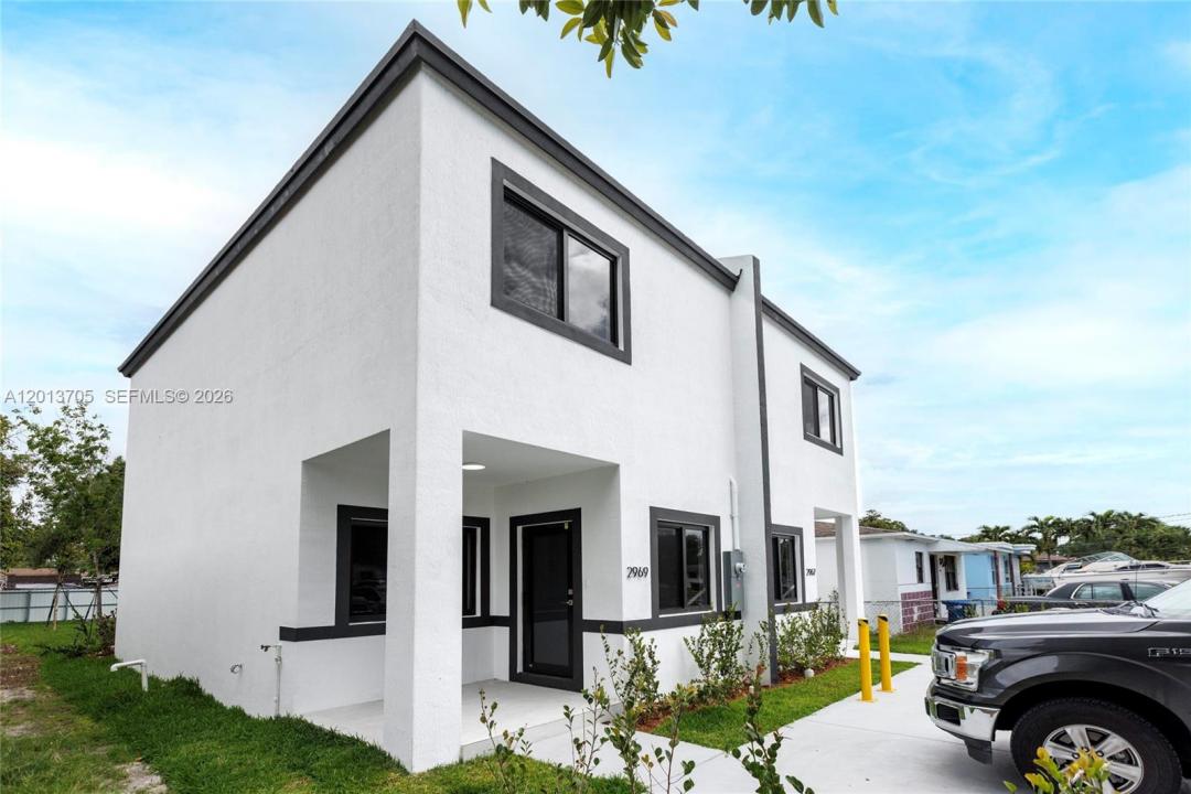 2969 NW 59 St, Miami, Florida 33142