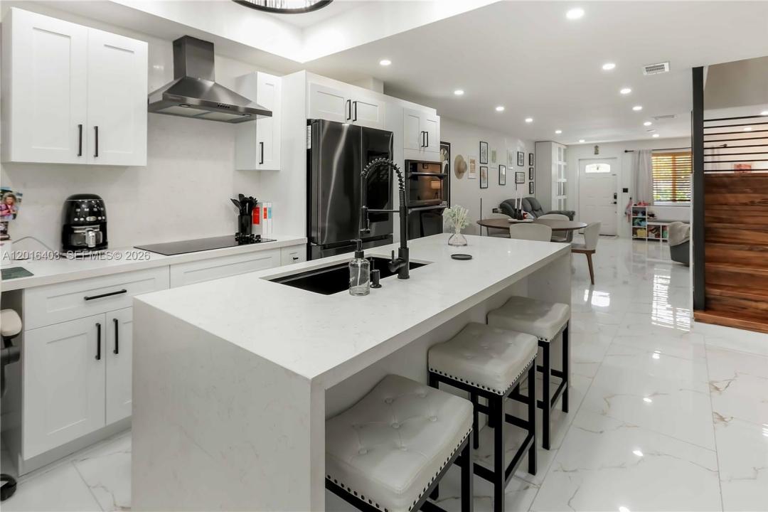 2200 Monroe St 12, Hollywood, フロリダ 33020, アメリカ合衆国
