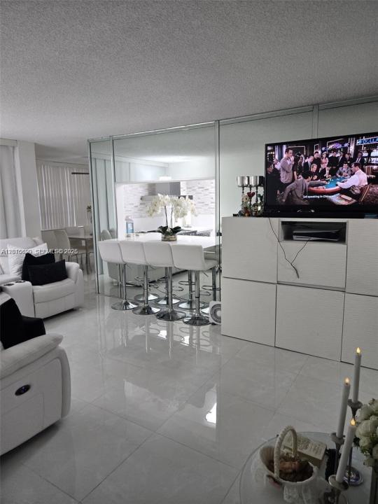 9410 Live Oak Pl 103, Davie, Floride 33324, États-Unis