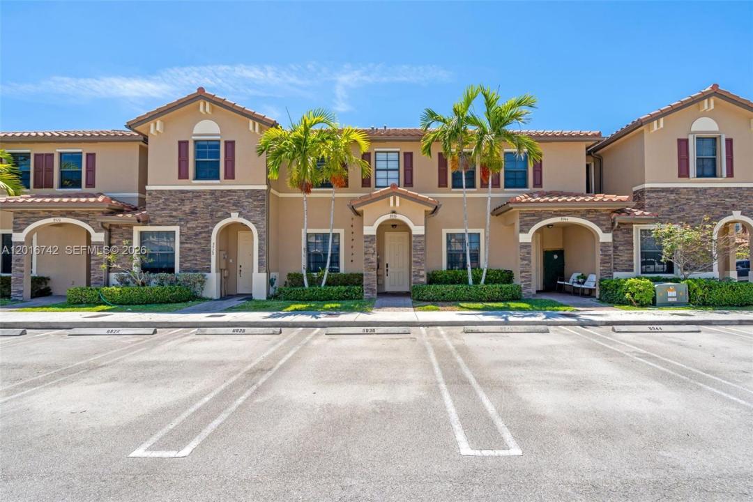 8936 W 35th Ln, Hialeah, Floryda 33018, USA