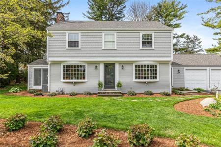 11 Harbour Road, Barrington, RI 02806, USA