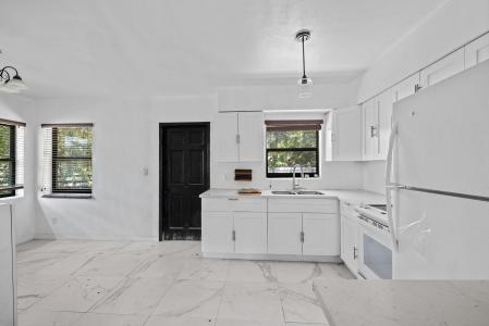 515 NW 88th Street, El Portal, Florida 33150, Stati Uniti