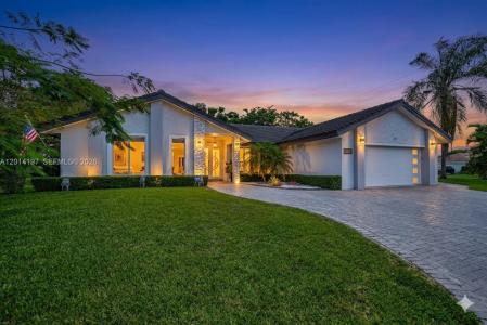 630 Deer Creek Briarwood Ln, Deerfield Beach, Florida 33442
