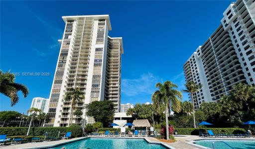 18181 NE 31st Ct 1408, Aventura, Florida 33160, USA