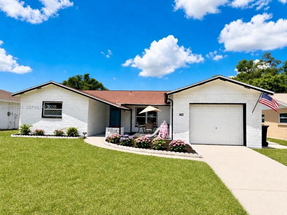 143 VALLEY CIR, Tampa, Floryda 33510, USA