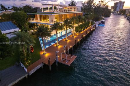 13390 Biscayne Bay Dr, North Miami, Florida 33181, Stati Uniti