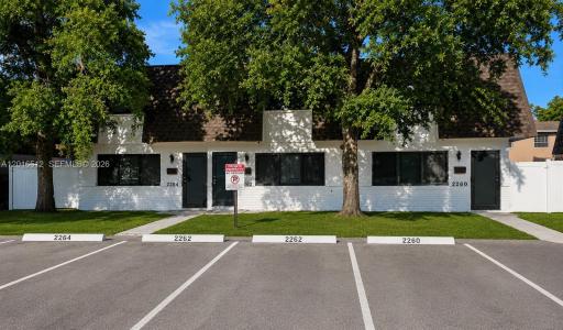 2262 NW 59th Way 2262, Lauderhill, Florida 33313, USA