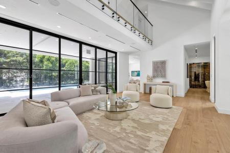 1220 S Alhambra Cir, Coral Gables, Florida 33146, USA