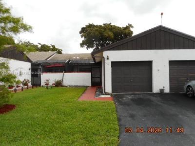 6388 E Pinehurst Cir E C30, Tamarac, Florida 33321, USA