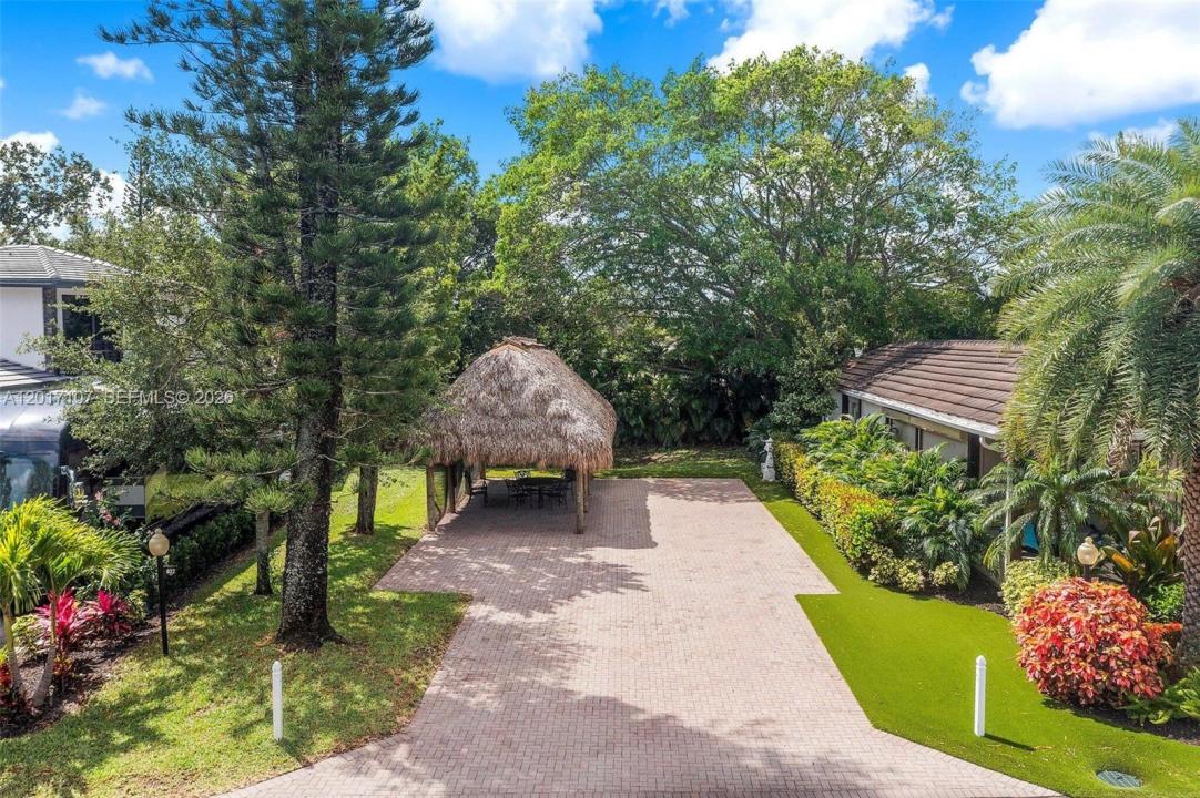 22 S Cortez Dr, Margate, Florida 33068
