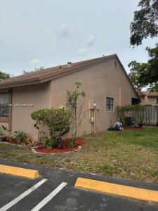 19 Chestnut Cir, Cooper City, Florida 33026, USA