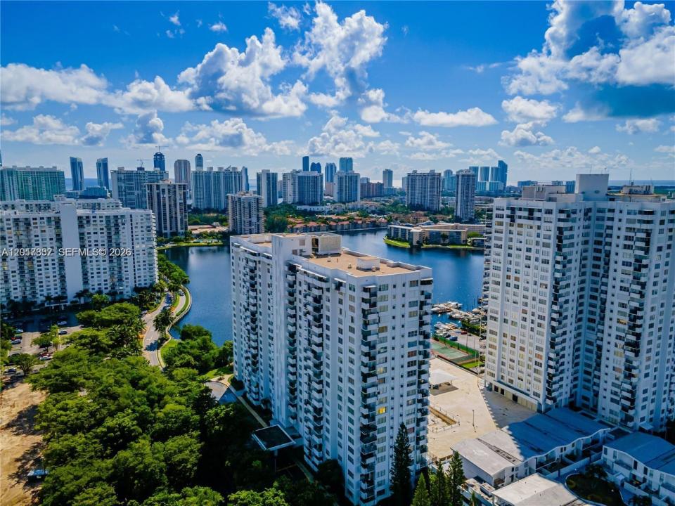 2780 NE 183rd St 1007, Aventura, 佛罗里达州 33160, 美国