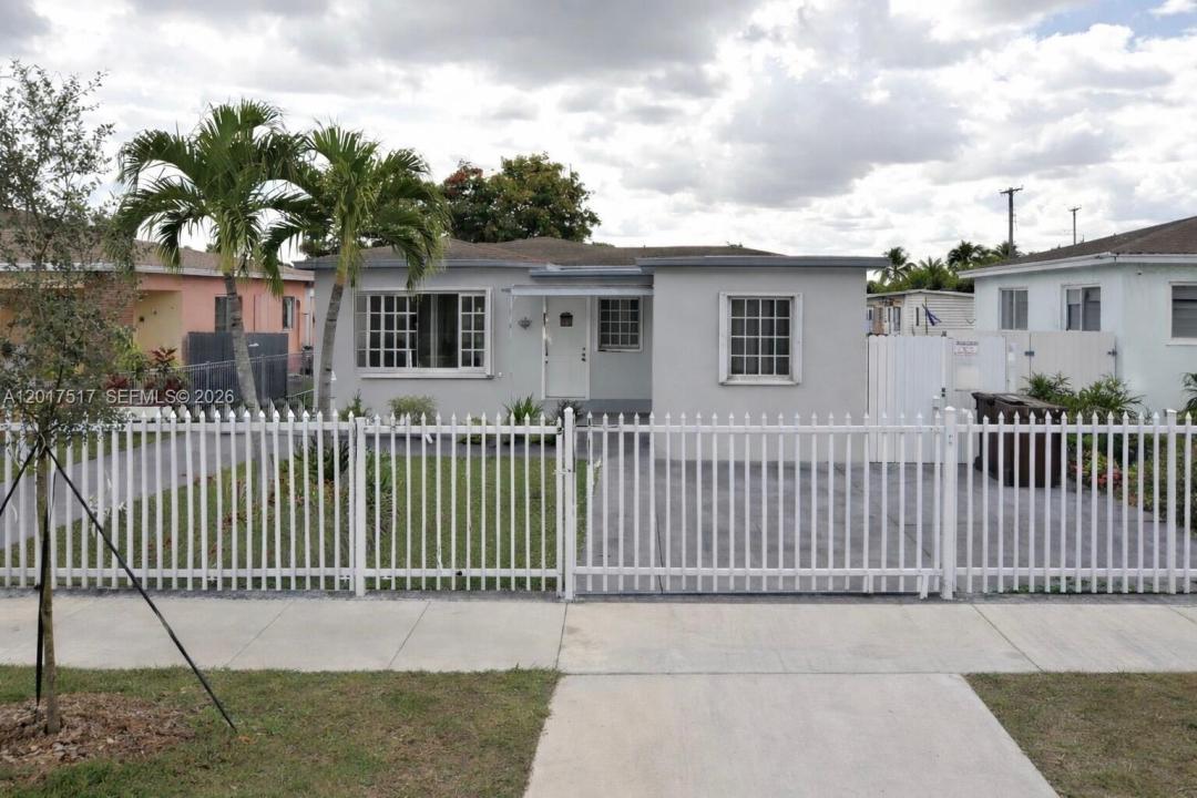 538 E 13th St, Hialeah, Florida 33010, Stati Uniti