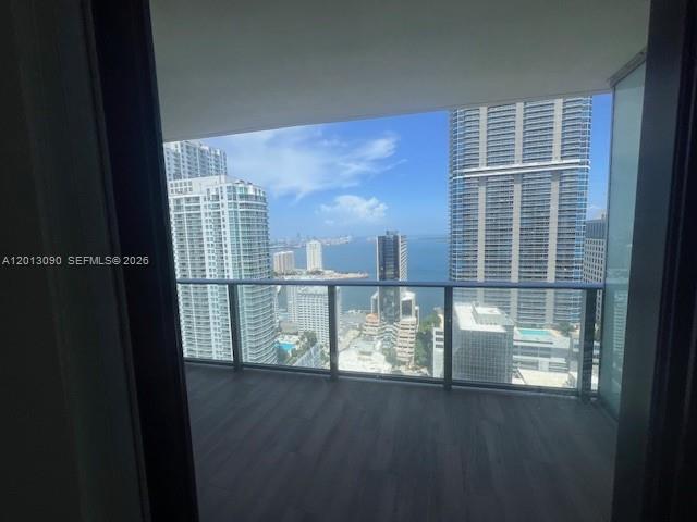 1010 Brickell Ave 3704, Miami, Floryda 33131, USA