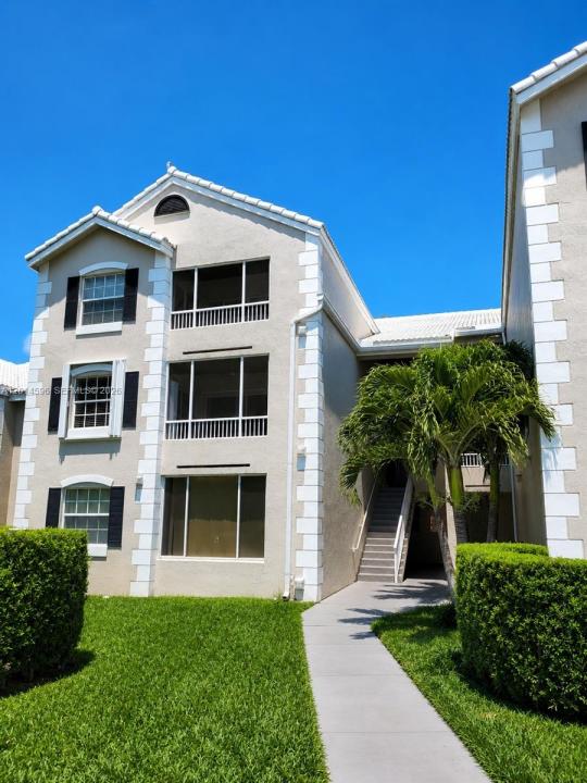2890 N Oakland Forest Dr 203, Oakland Park, Floride 33309, États-Unis