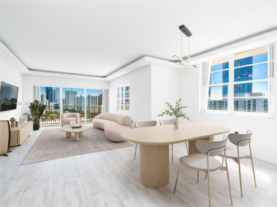 300 Bayview Dr 2115, Sunny Isles Beach, Floride 33160, États-Unis