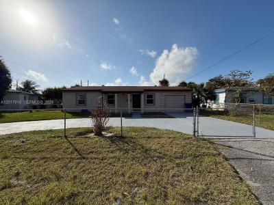 1011 Avenue F 0, Riviera Beach, Florida 33404, Estados Unidos