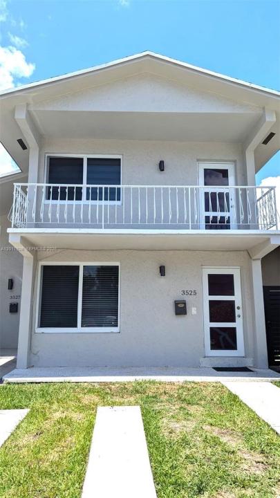 3525 SW 25th Ter 1, Miami, Florida 33133, Stati Uniti