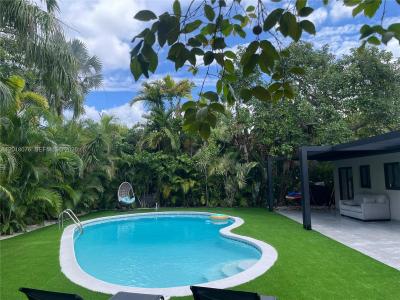 1955 Alamanda Dr 1, North Miami, Floride 33181, États-Unis