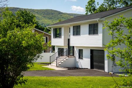 10 Scofield Road, Fishkill, New York 12508