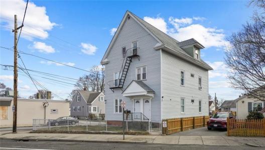 471 Smithfield Avenue, Pawtucket, Rhode Island 02860, HOA KỲ