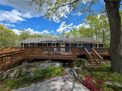 29 Parker Street, Glocester, RI 02814, USA