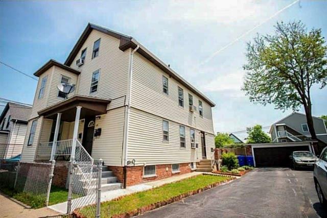 49 Ivy Street #2, East Providence, רוד איילנד 02914, ארצות הברית של אמריקה