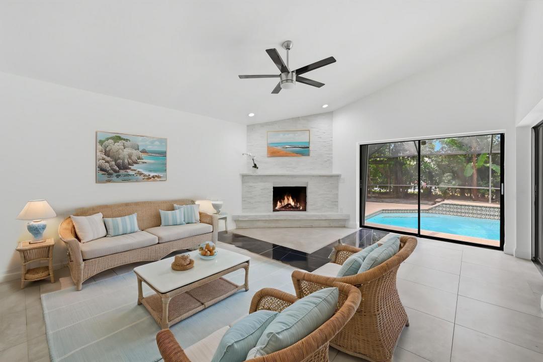 9033 NW 47th Court, Coral Springs, Florida 33067, Amerika Birleşik Devletleri