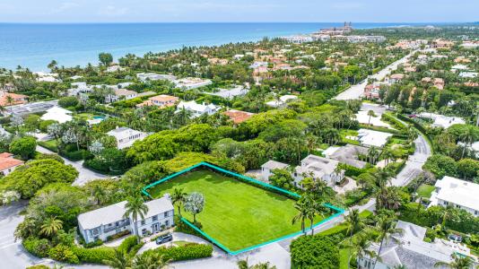 357 Crescent Drive, Palm Beach, Florida 33480, USA