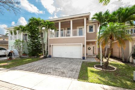 381 NE 35th Terrace, Homestead, Florida 33033