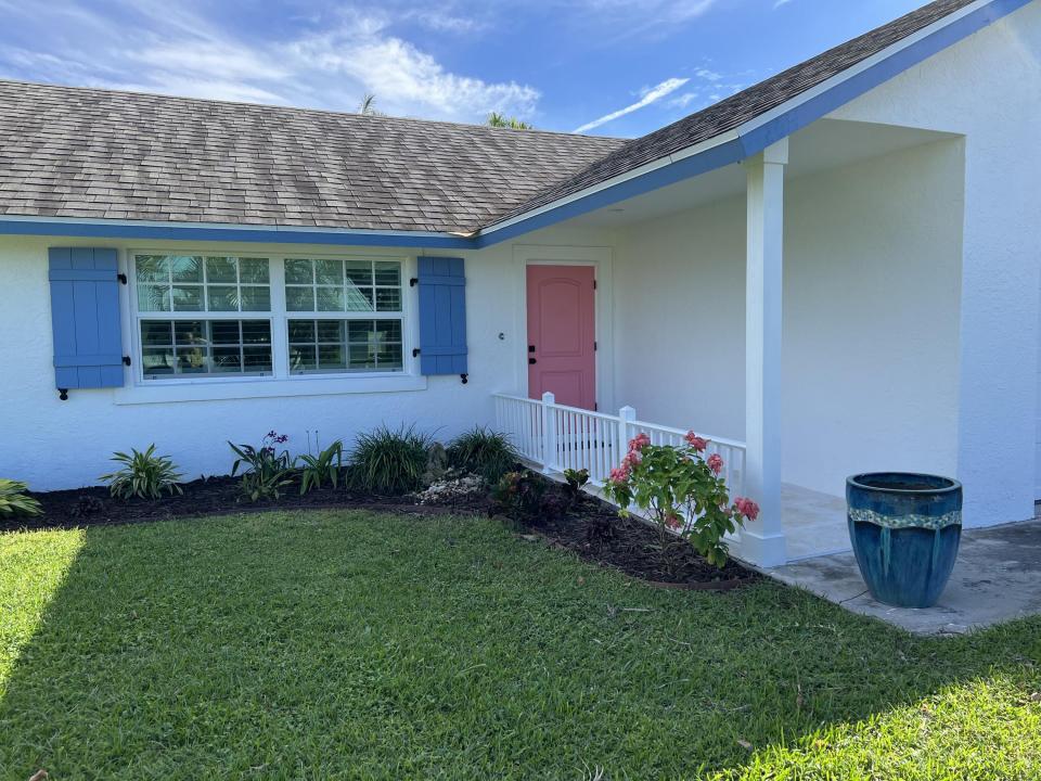 8014 SE Carlton Street, Hobe Sound, Florida 33455