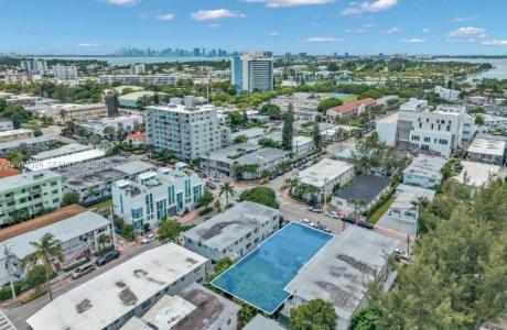 7711 Carlyle Ave, Miami Beach, Floride 33141, États-Unis