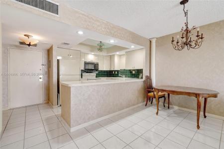 500 Three Islands Blvd 622, Hallandale Beach, Florida 33009, USA