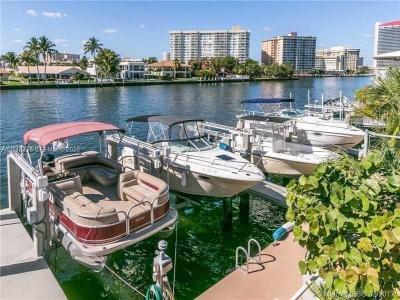 1985 S Ocean Dr 2K, Hallandale Beach, Florida 33009, USA