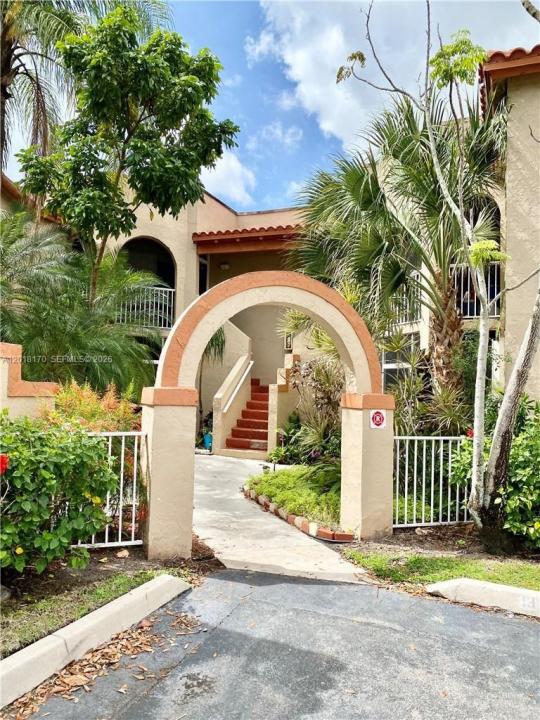 365 SW 86th Ave 203, Pembroke Pines, Floride 33025, États-Unis