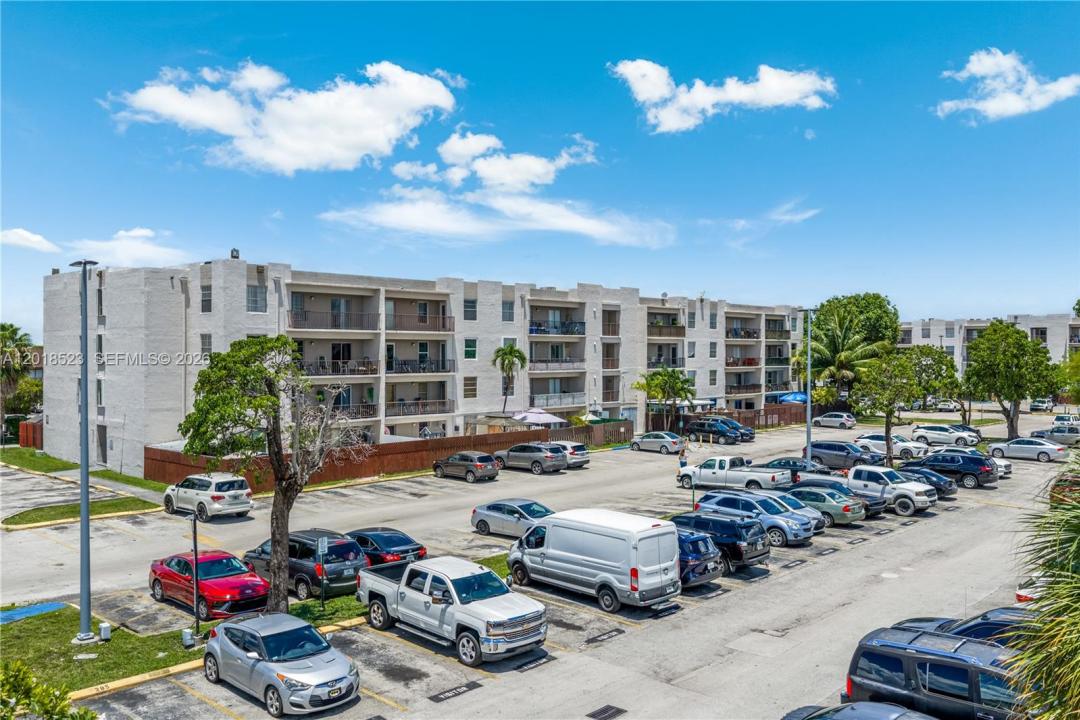 5775 W 20th Ave 404, Hialeah, Florida 33012, Amerika Birleşik Devletleri