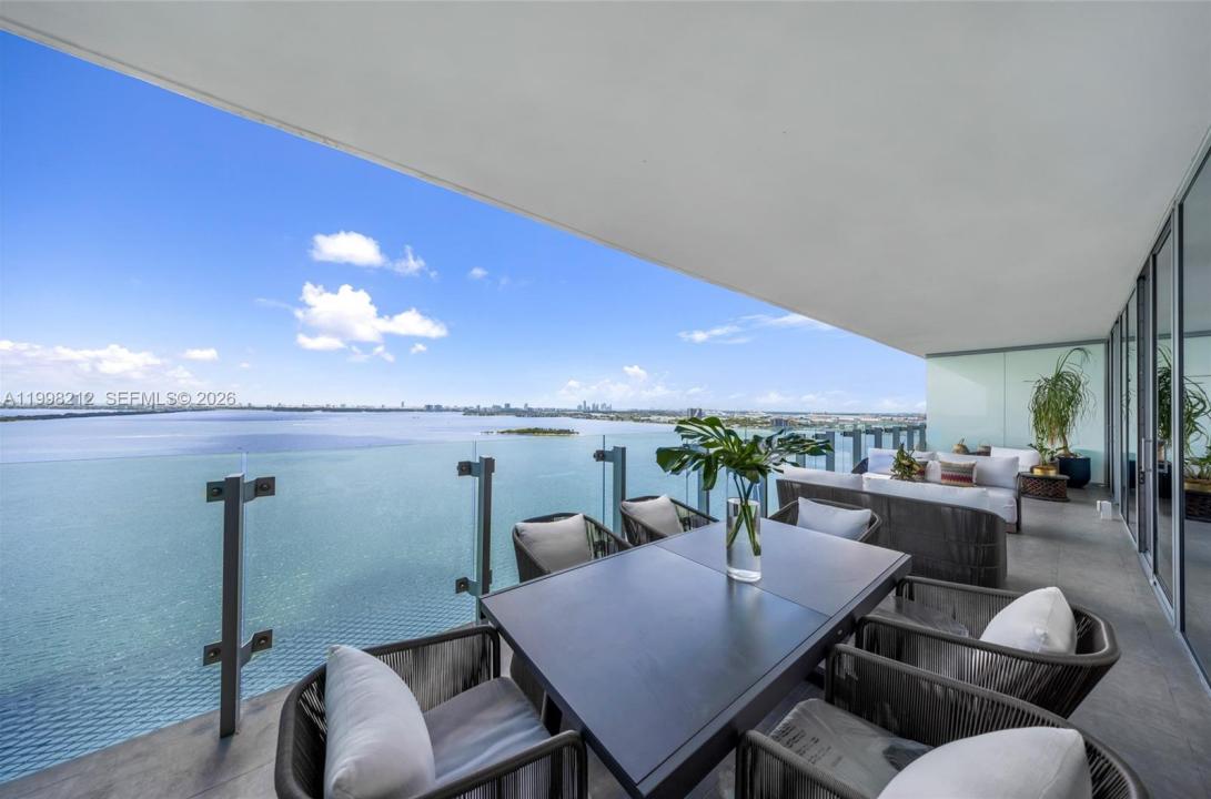 700 NE 26th Ter 2202, Miami, Florida 33137, Stati Uniti