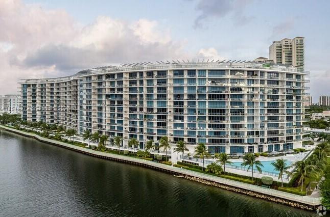 3250 NE 188th St 408, Aventura, Florida 33180, USA