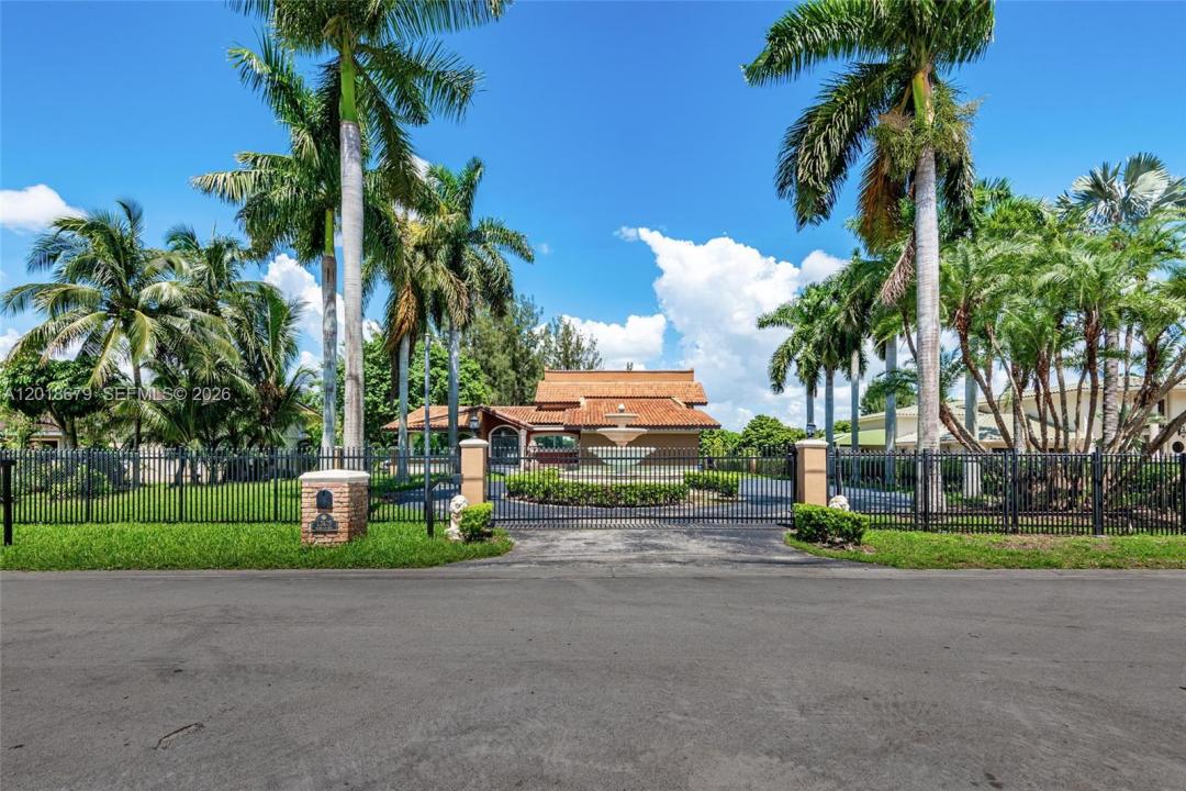 12425 SW 43rd St, Miami, Floryda 33175, USA