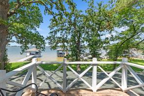 158 Enchanted Drive, Enchanted Oaks, Texas 75156, USA