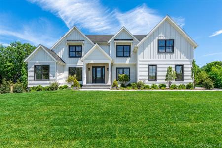 5 Sea Crest Court, Riverhead, New York 11947