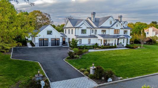 5 Dupont Court, Huntington, ניו יורק 11746, ארצות הברית של אמריקה 